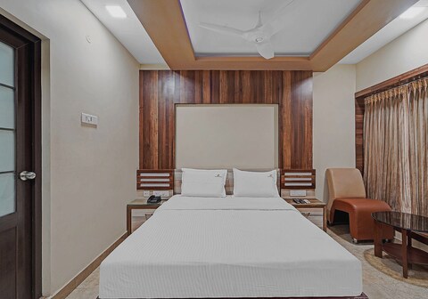 Collection O Chennai Palace