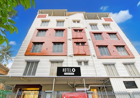 Super Townhouse Kaikhali Near Airport