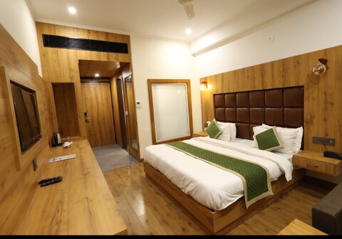 CHANDNI MIDWAY RESORT