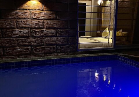 2 BHK MOUNT Cottage Supreme PRIVATE POOL