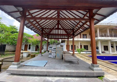 OYO 93440 Warde Hotel Near Sae Restaurant