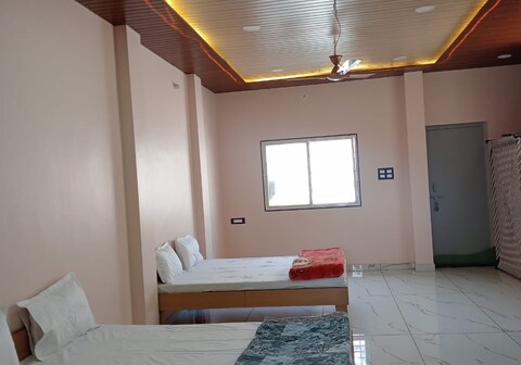 GURU KRAPA HOME STAY