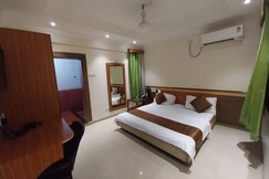 Hotel Om Park, Shirdi Hotel Om Park, Shirdi