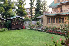 Hotel Madhuban- Dal Lake, Srinagar Hotel Madhuban- Dal Lake, Srinagar