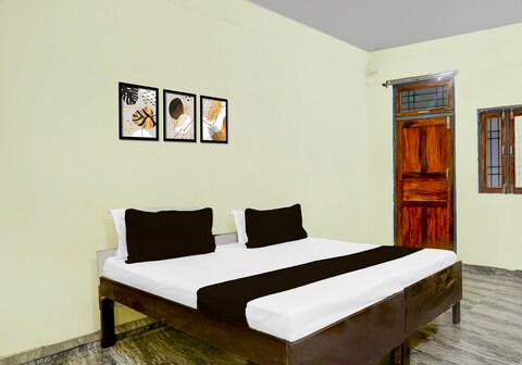 OYO 833318 Hotel Bliss Inn