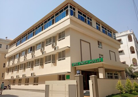 SREE PARTHI HOTEL