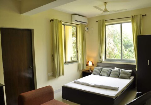 Garden Estate Studio