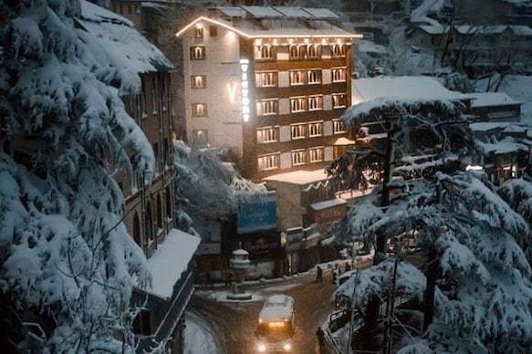 Hotel Victory near mall raod