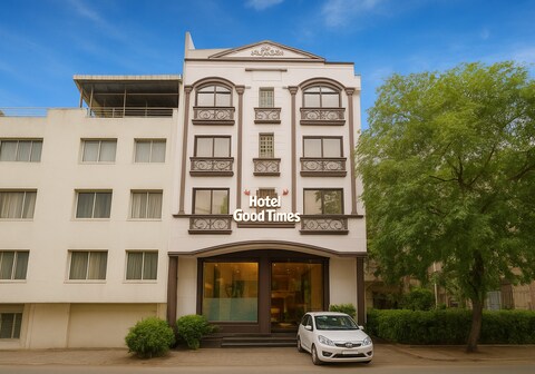 Hotel Good Times - Karol Bagh