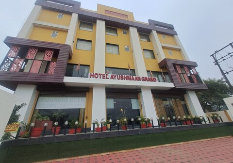 Hotel Ayushman Grand