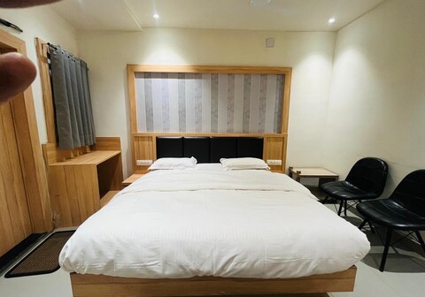 Hotel Pratap Inn