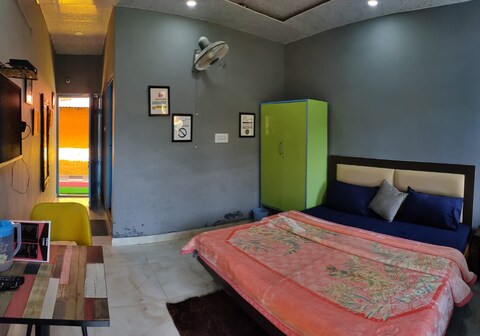 Arti Guest house