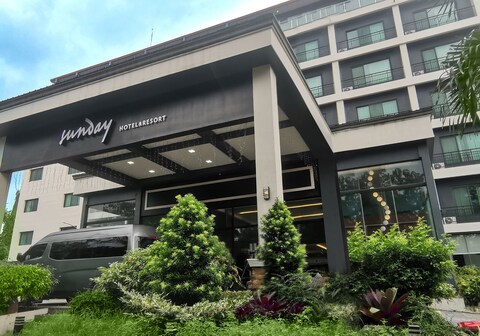 Sunday Hevea Hotel and Resort