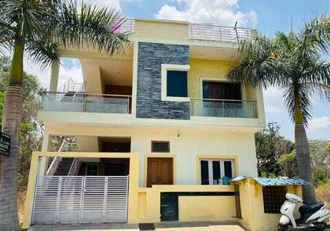 Poppins Villa Home Stay