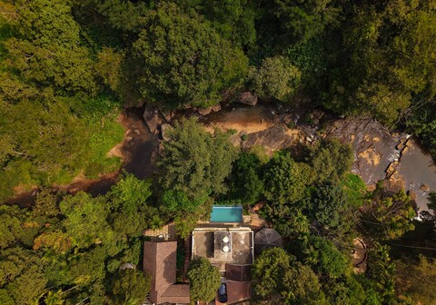 Hunters Hideout Resort