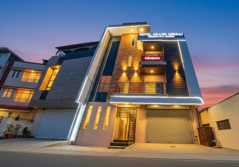 FabHotel Grand Giriraj