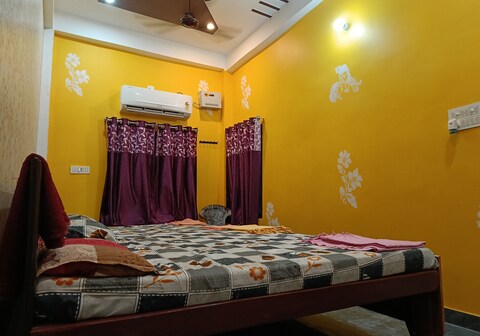 Maa janki homestay and paying guest house