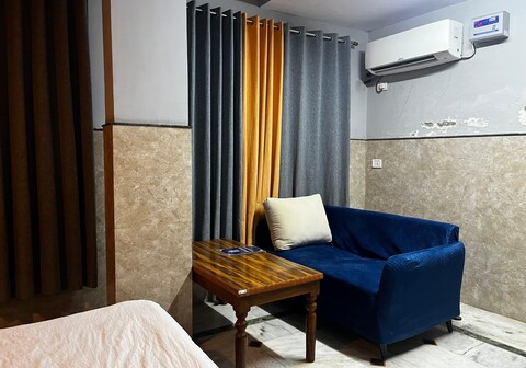 Kunga House @Majnu Ka Tila