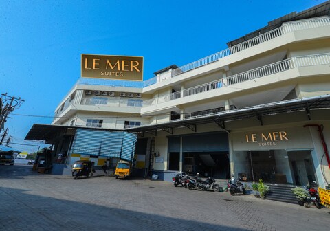 Le Mer Suites, Kakkanad