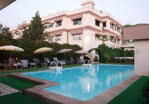 Hotel Master Paradise