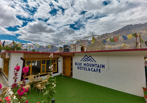 Blue Mountain Hotel & Cafe