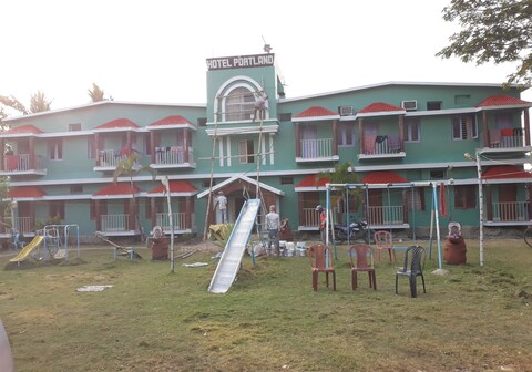 Hotel Port Land