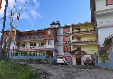 Rufina Royal Lachung A Pure Veg Hotel