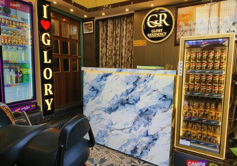 GLORY RESIDENCY & Cafe