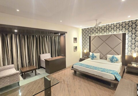 Hotel Mumbai House Thane