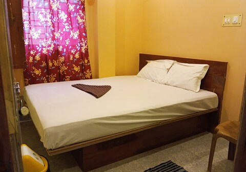 SWARNA GUEST HOUSE