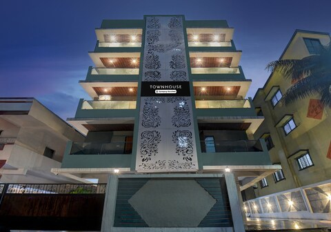 Super Townhouse Pimple Nilakh Pune