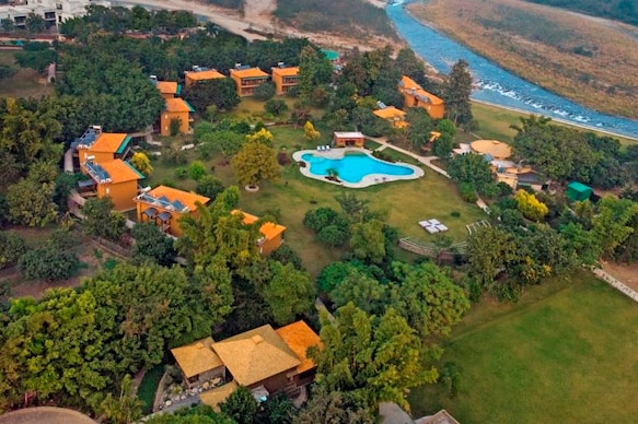 Tarangi Resort & Spa- A River Access Property