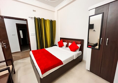 Hotel Pantao Stays Tapovan