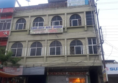 LAKE CITY REST HOUSE