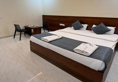 FabHotel Asian Heights