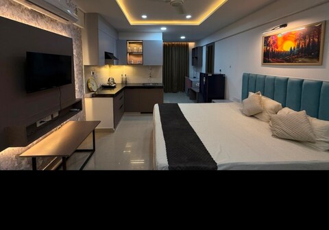 The grand sky luxury apartment