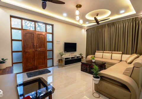 Aamrai Vista 4 BHK Villa by Soumils Stays