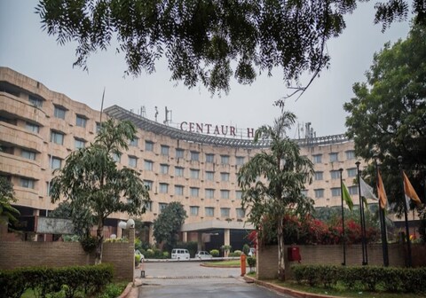 Centaur Hotel