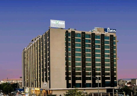 Grand Studio Apartment