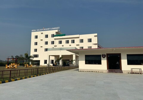 Royal Galaxy Resort and Banquet