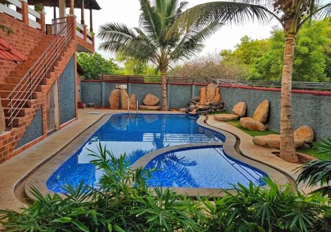 Greens Heritage Resort with Swimming Pool