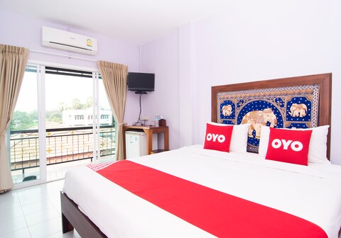 Baan Taklom Chomtalay