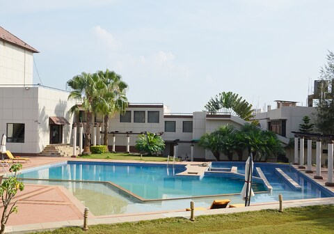 Cotton County Club and Resort