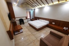 Raghav Farm | Rooms & Pool, Junagadh Raghav Farm | Rooms & Pool, Junagadh