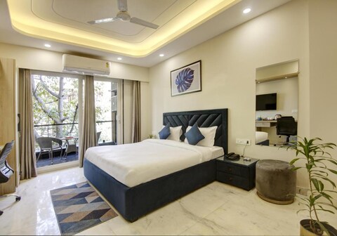 FlxHo Quad - Luxury Studio Apartments DLF Cyber City