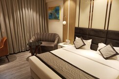 HOTEL KC RESIDENCY, Chandigarh HOTEL KC RESIDENCY, Chandigarh