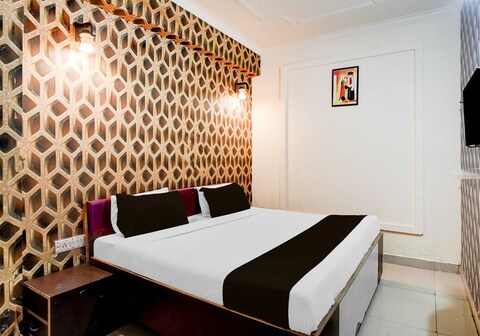 SPOT ON Max Hotel Agra
