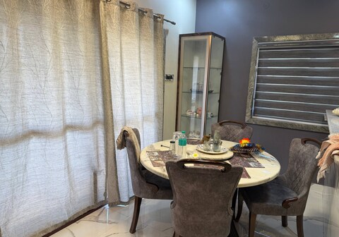 Skyline Luxury Stays