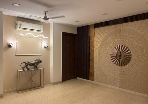 The Manor - by Luxelane Stays