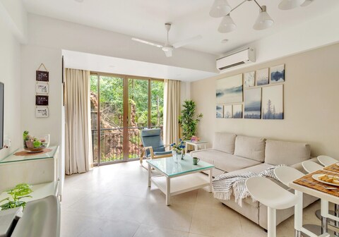 tisyastays | A Luxury 3BHK Duplex with Infinity Pool, 5mins to beach